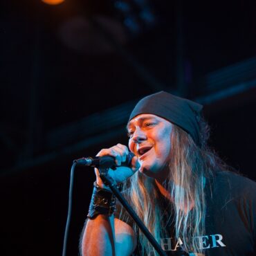 JOHNNYSOLINGER_EricSauseda_01